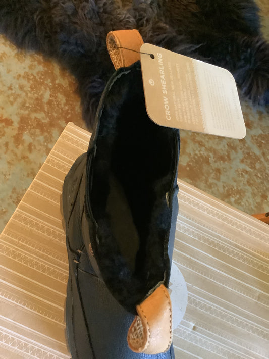 ULU - "Tupik" men's (and ladies??) bison leather/shearling lined winter boot.