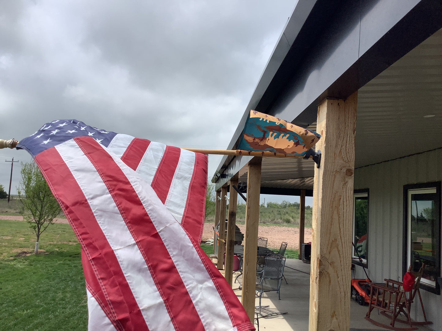 Small Buffalo Garden Flag = Welcome and bison print