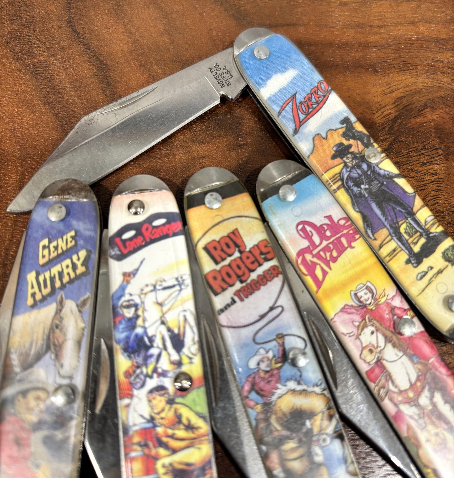 Novelty Knife Company/USA Made Western Hero's Knife Set