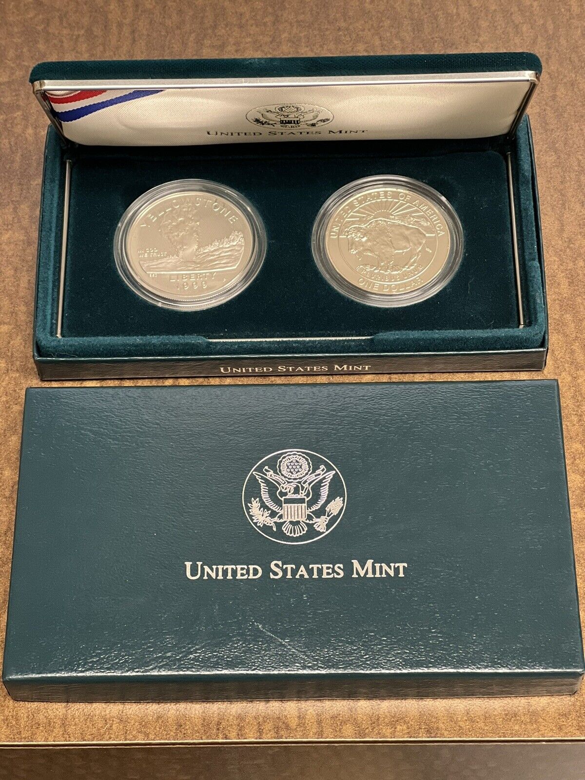 1999 p - Yellowstone National Park Silver Dollar Coin