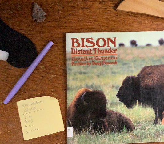 BOOKS - BISON Distant Thunder