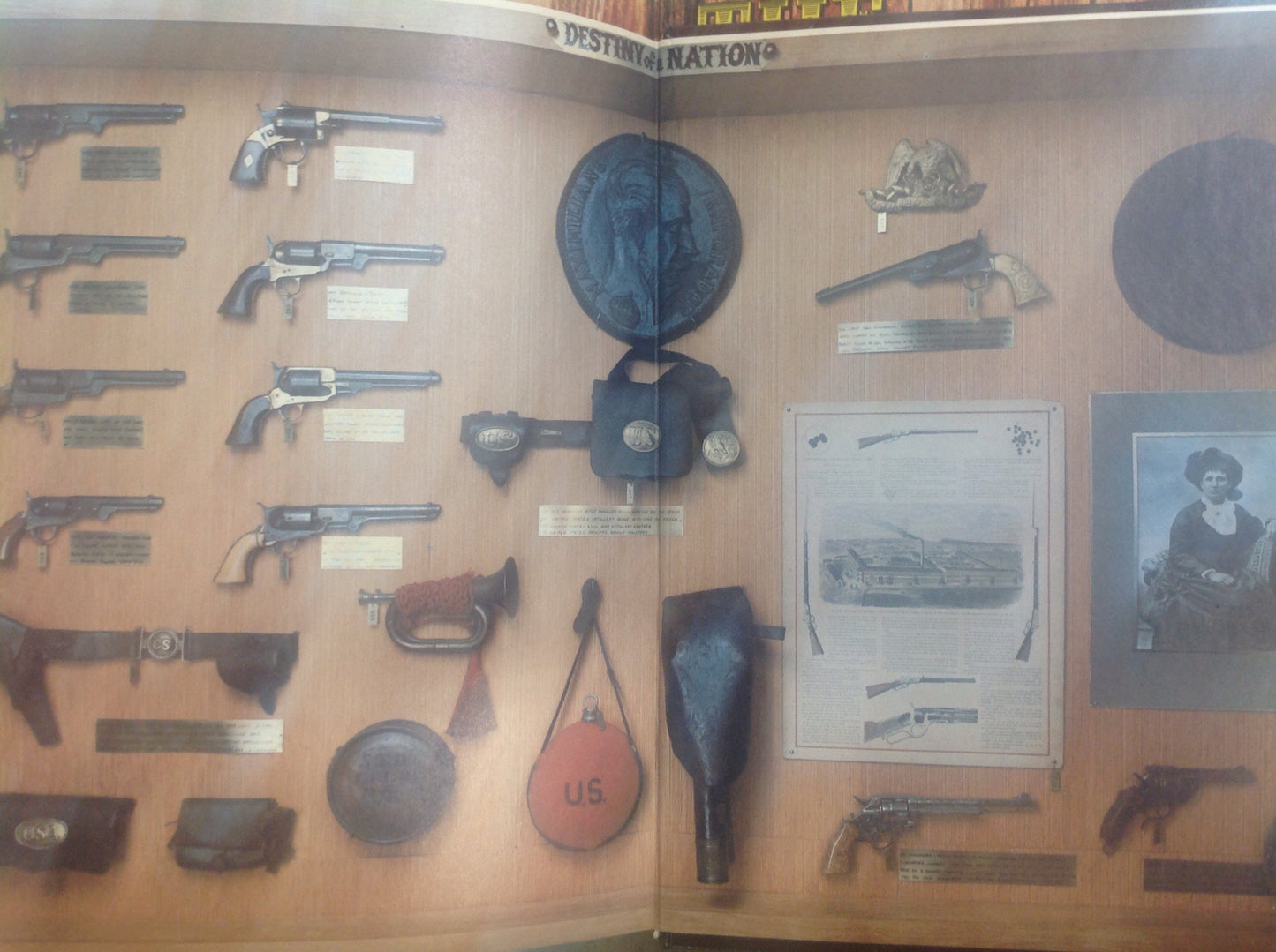 BOOKS - The Stagecoach Museum Gun Collection