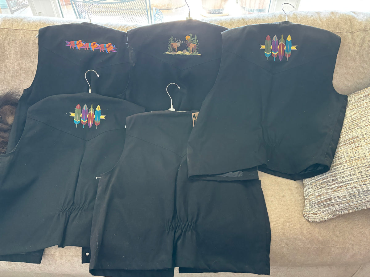 WHOLESALE LOT #35 - Wyoming Traders XL Canvas Indoor-Outdoor Vests