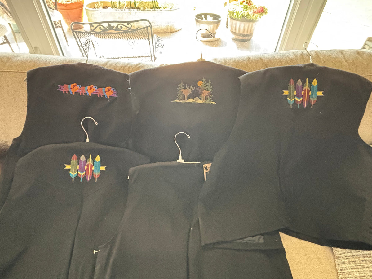 WHOLESALE LOT #35 - Wyoming Traders XL Canvas Indoor-Outdoor Vests