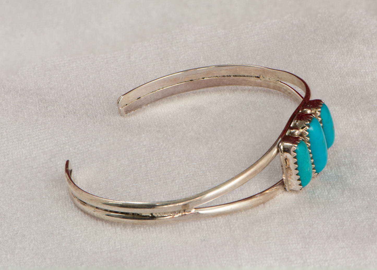 Silver Pearl Ranch - 3 stone Kingman Turquoise Bracelet/Cuff