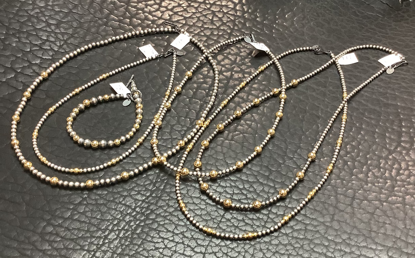 Silver Pearl Ranch - "Silver & Gold" - mixed Navajo Pearls and 18 ct gold plate beading.