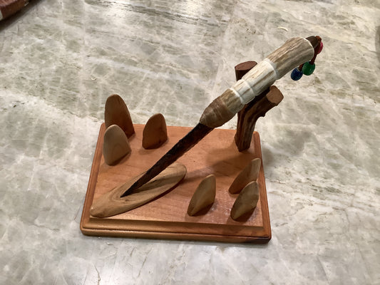 "Chip" Greene hand hand made knapped blade knife and stand