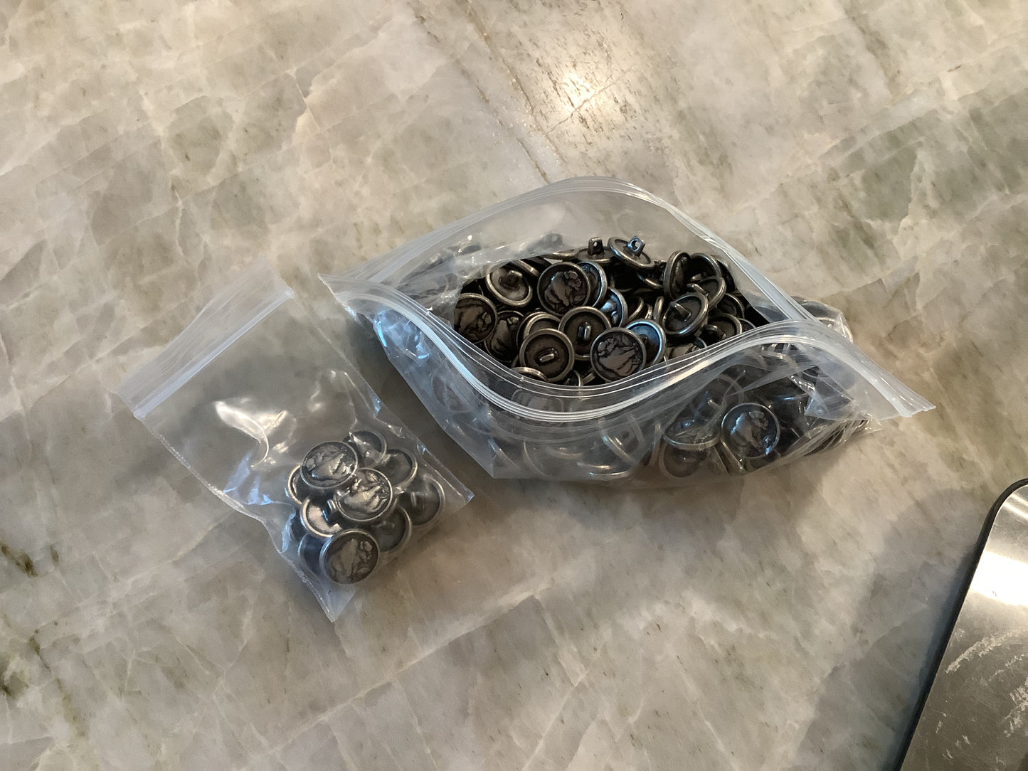 Buffalo Image buttons - 5/8" and 7/8"