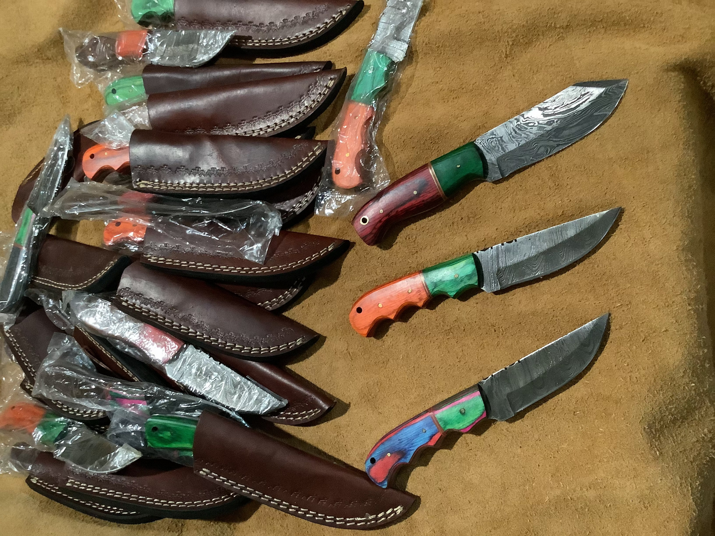 WHOLESALE LOTS #27 - True Damascus Steel - fixed blade hunter's with leather belt sheath