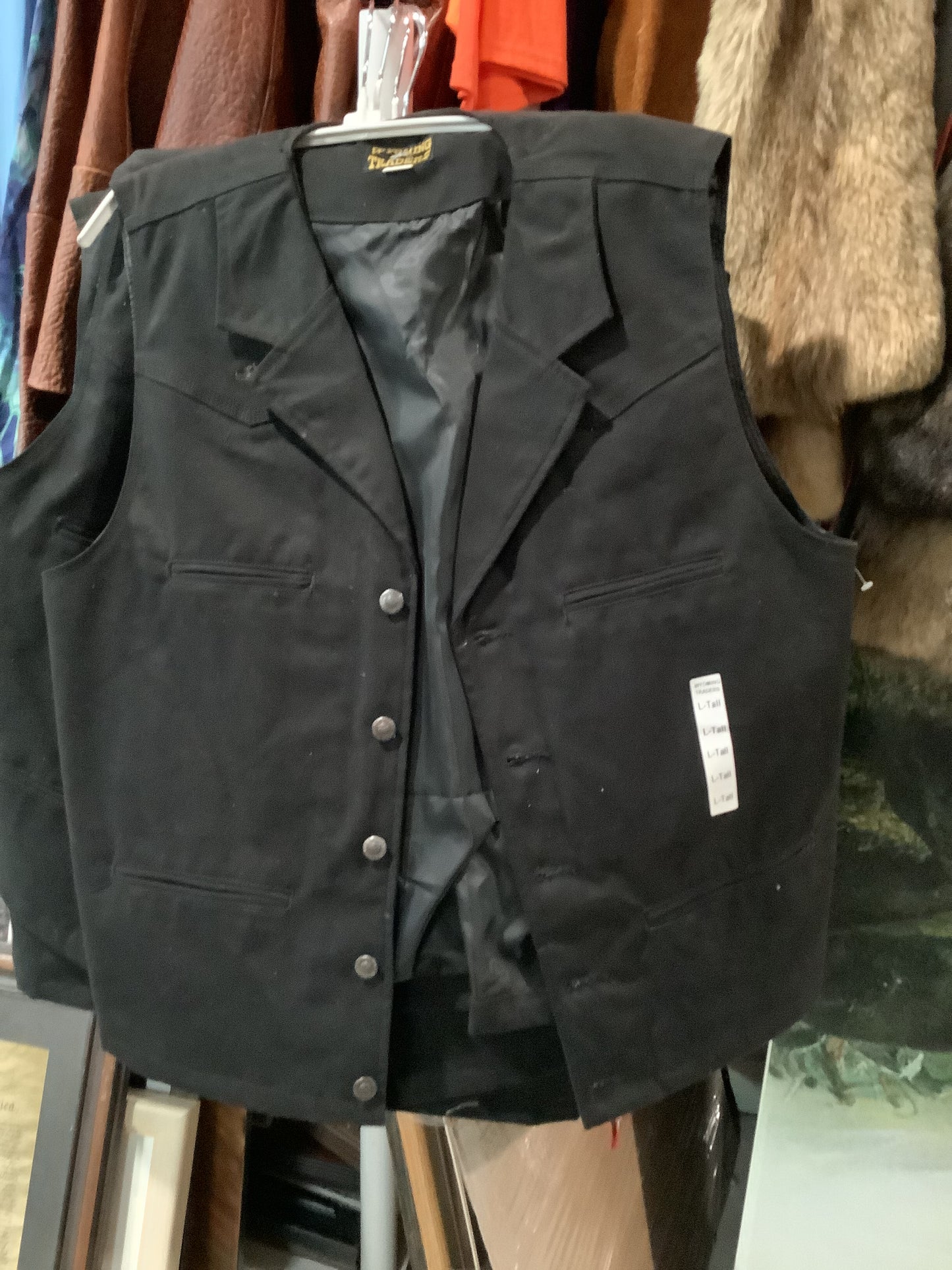 WHOLESALE LOT #36 - Wyoming Traders-Tall Cut Canvas Indoor-Outdoor Vests