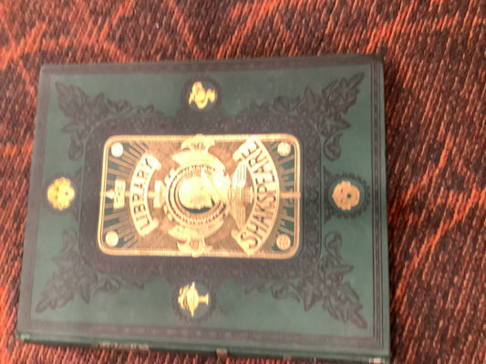 BOOKS - The Illustrated Library Shakespeare - First 8 of 9 volumes