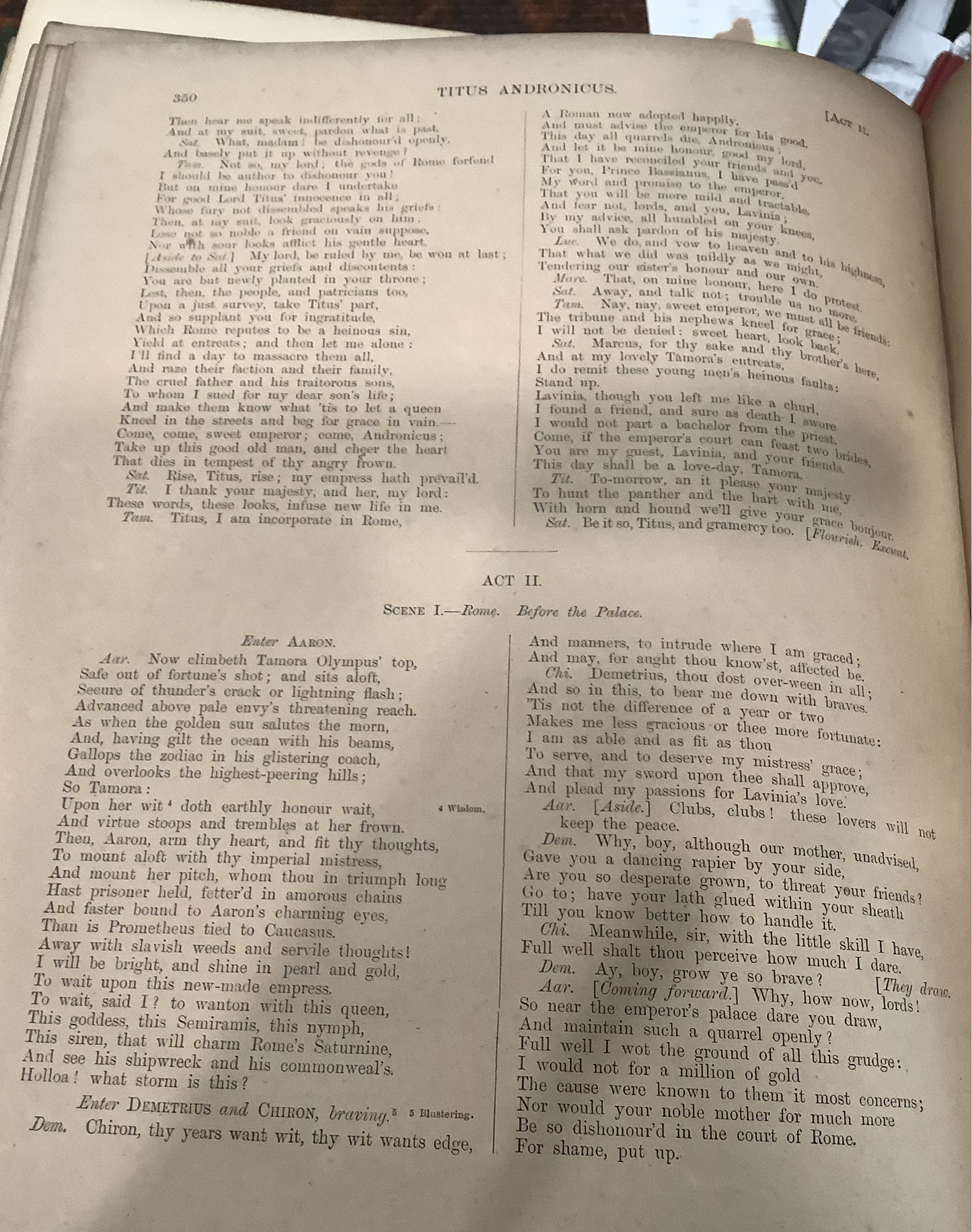 BOOKS - The Illustrated Library Shakespeare - First 8 of 9 volumes