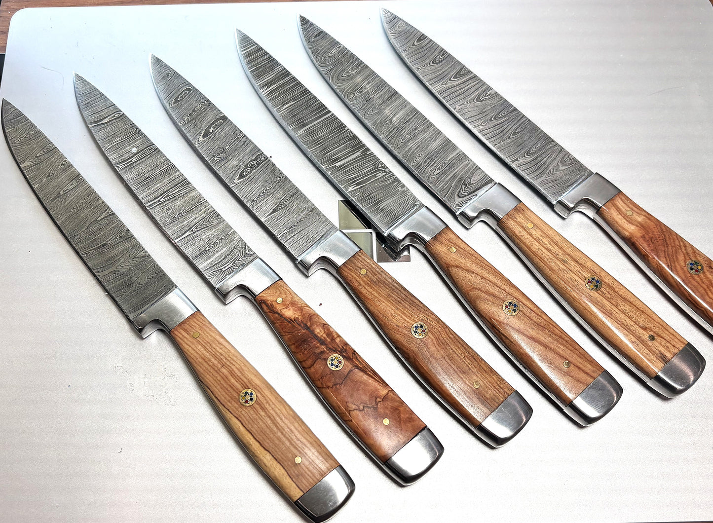 Damascus steel steak and kitchen knives