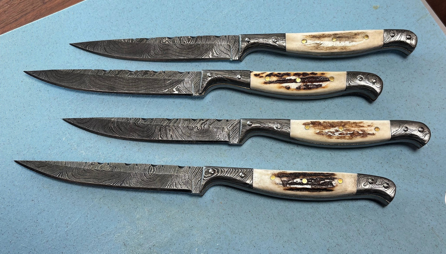Damascus steel steak and kitchen knives