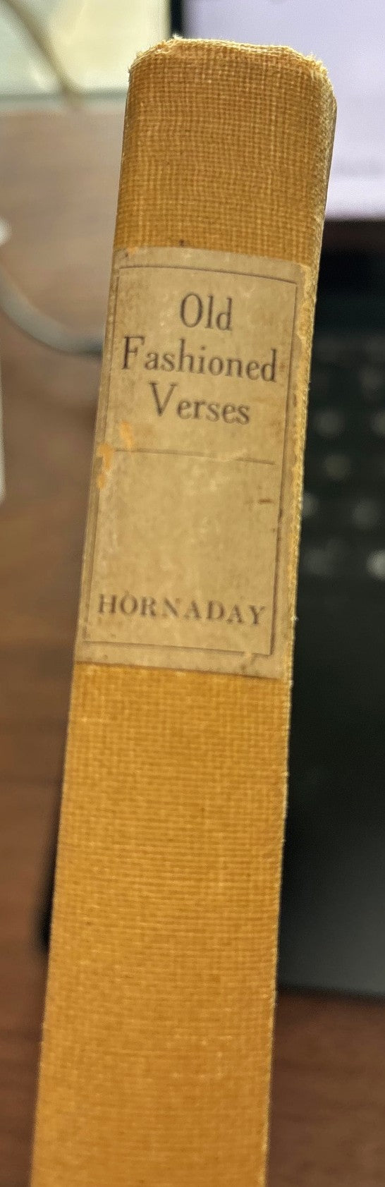 BOOKS - Old-Fashion Verses - William Temple Hornaday (1919)