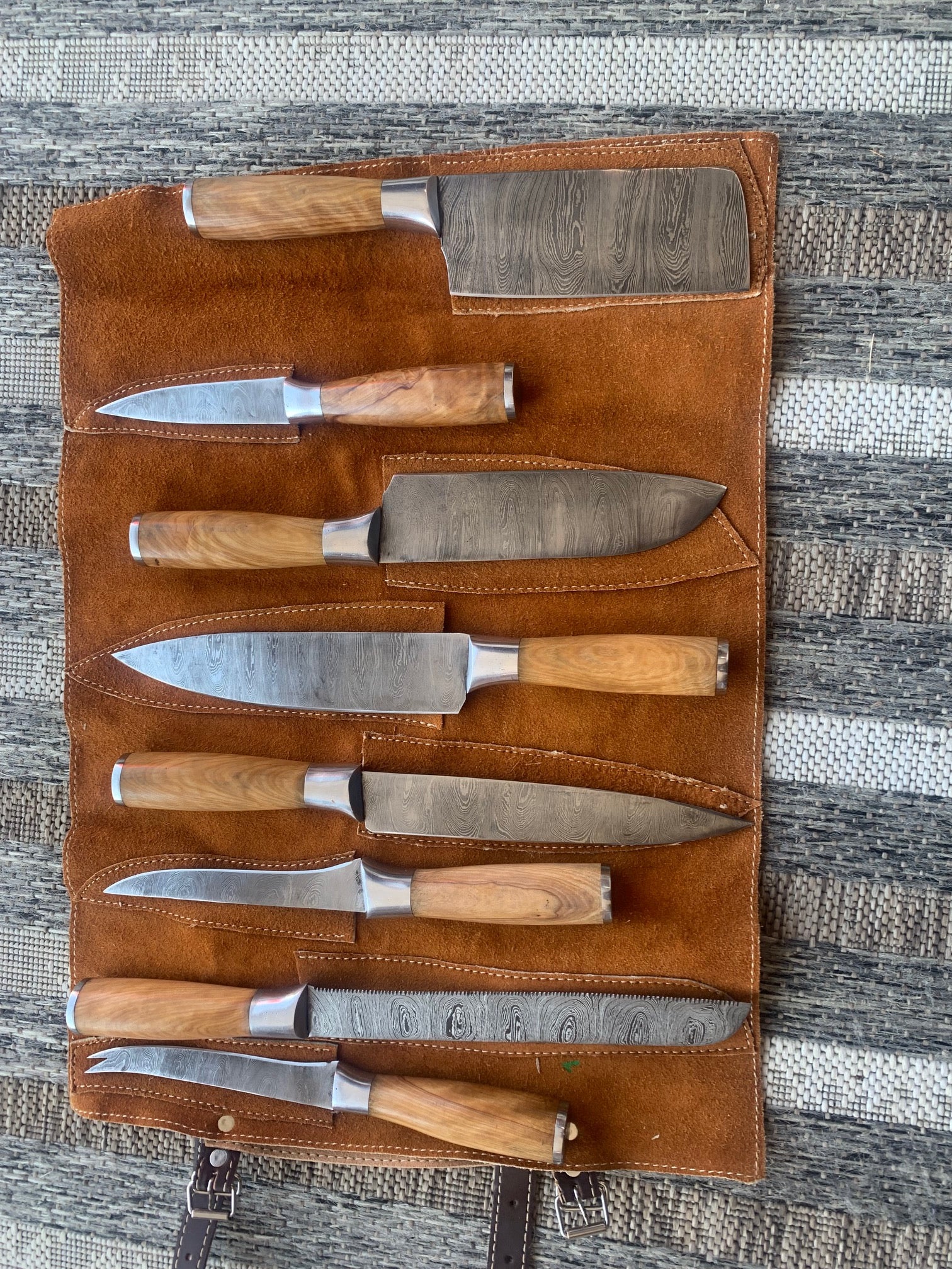 Damascus Steel Chef/Butcher 8 or 5 piece sets with suede knife roll