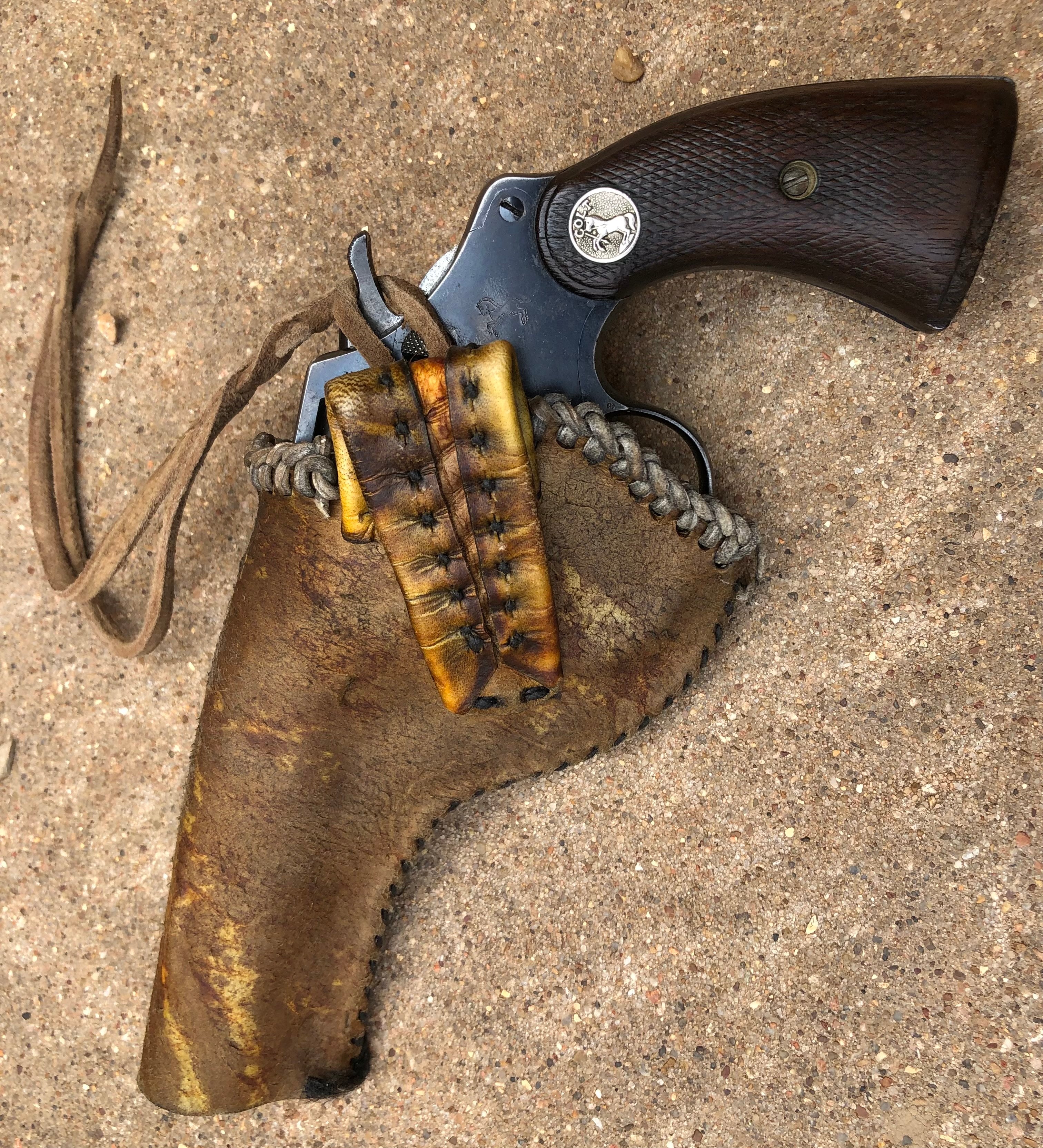 Jim Vaught - 100 +/-year old Colt .38 Police Positive rig and knife - #2 in the Jim Vaught collection