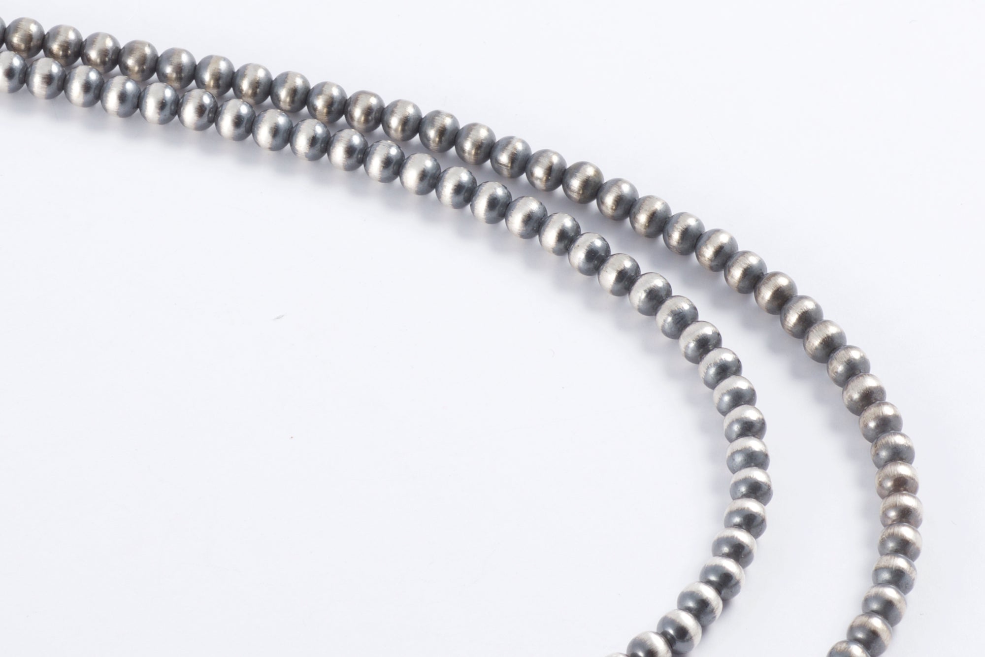 Navajo Pearls Necklace - 3mm pearls