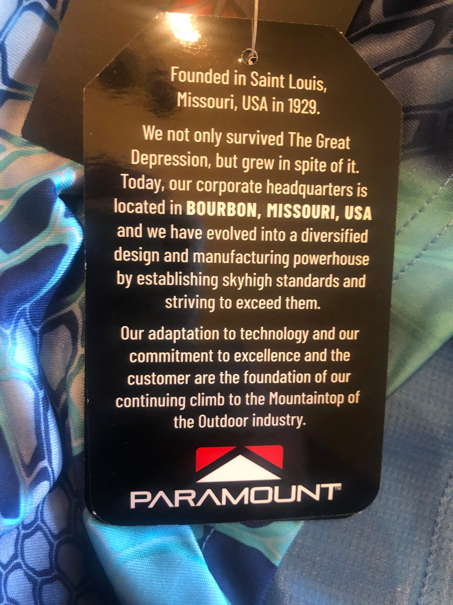 Fin-etic hooded fishing shirt by PARAMOUNT OUTDOOR PRODUCTS