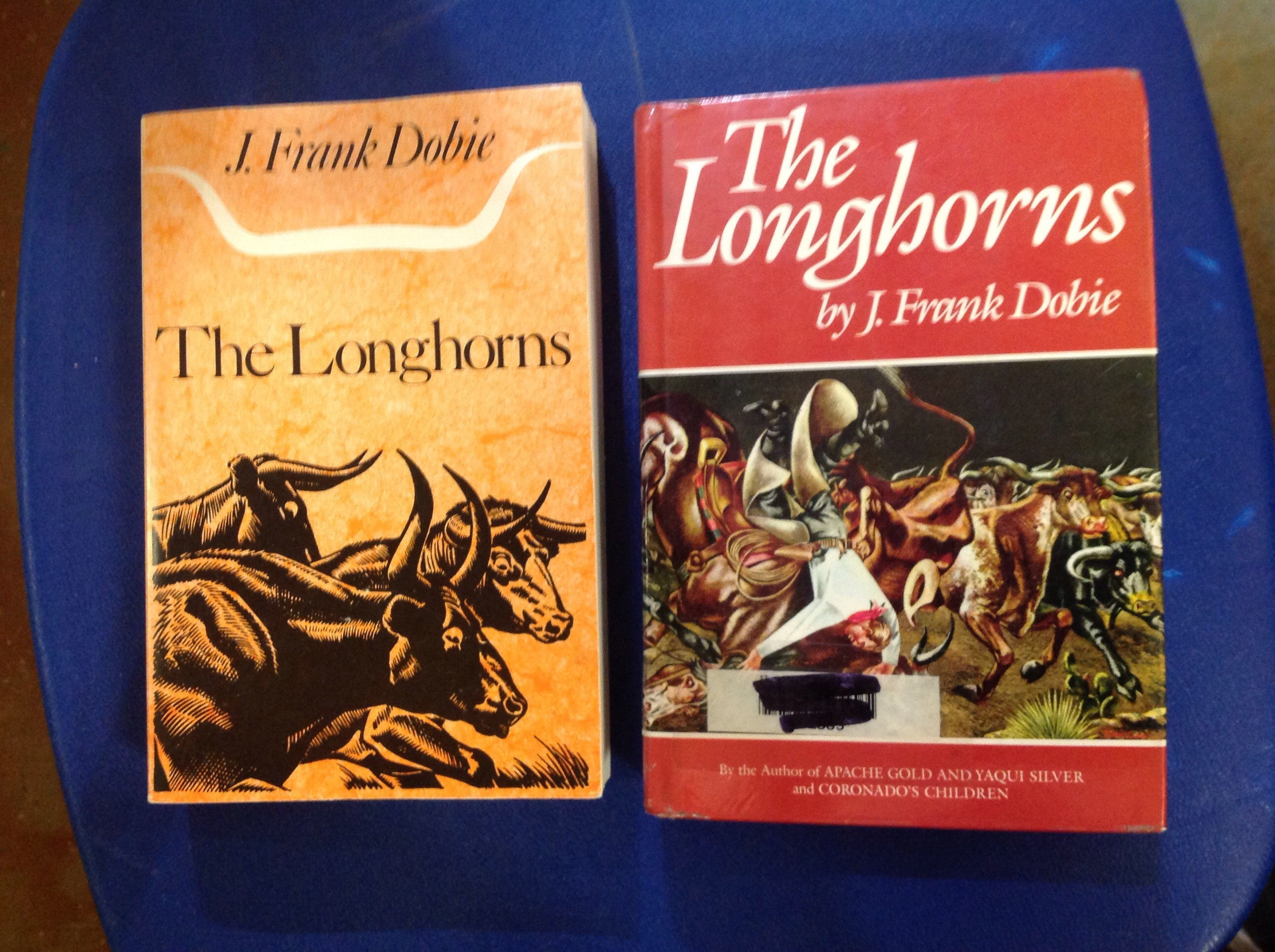 BOOKS - The Longhorns